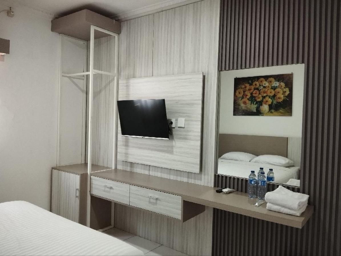 Hotel Syariah Selamat Sukabumi Extérieur photo